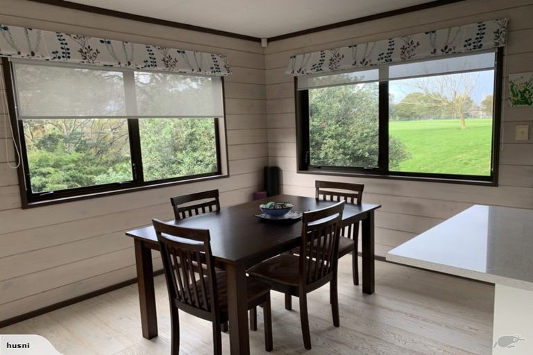 Photo of property in 2/7 Wyman Place, Pakuranga Heights, Auckland, 2010