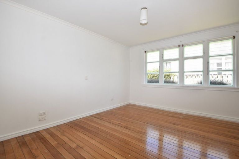 Photo of property in 37 Lincoln Road, Carterton, 5713