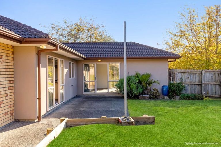 Photo of property in 6 Bibury Avenue, Henderson, Auckland, 0612