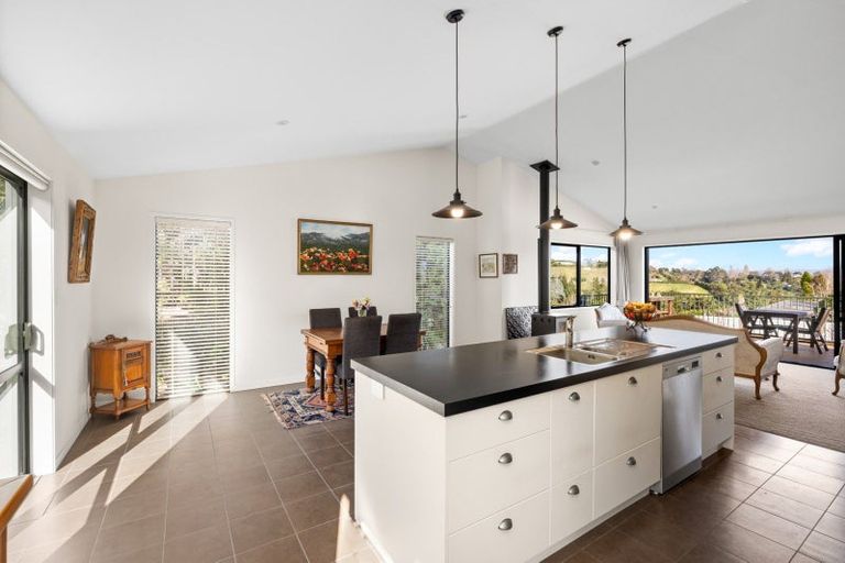 Photo of property in 96a Waikite Road, Welcome Bay, Tauranga, 3175