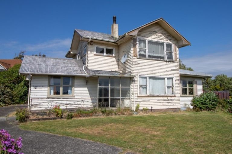 Photo of property in 36 Russell Street, Foxton, 4814