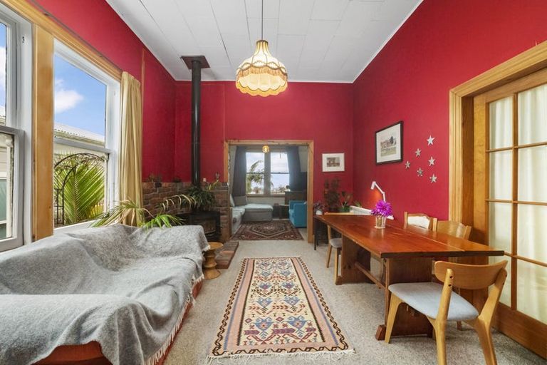 Photo of property in 7 Fairview Crescent, Kelburn, Wellington, 6012