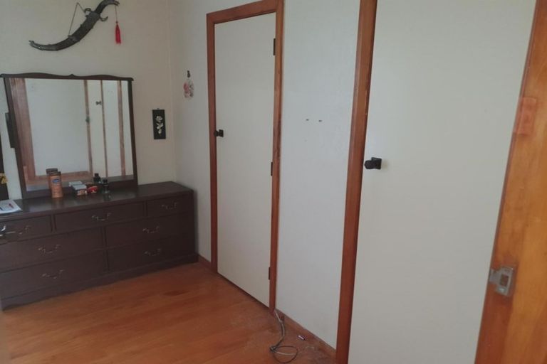 Photo of property in 92 Cook Street, Marfell, New Plymouth, 4310