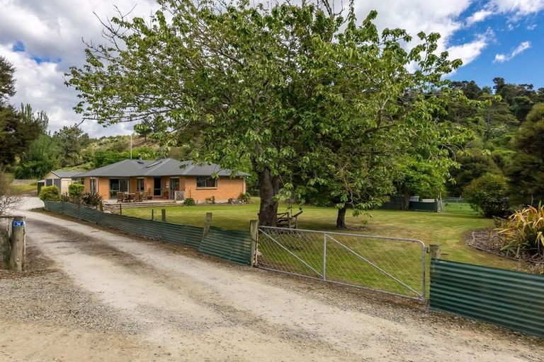 Photo of property in 76 Joyce Road, Hampden, 9410