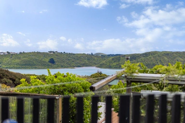 Photo of property in 57 Kinloch Place, Papakowhai, Porirua, 5024