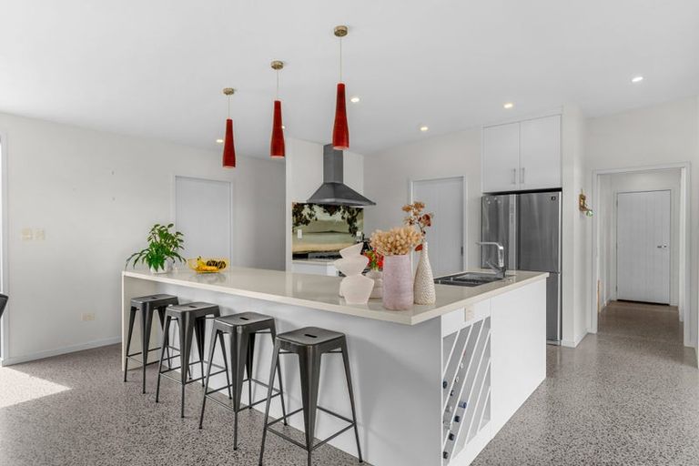 Photo of property in 22 Marram Place, Mangawhai Heads, Mangawhai, 0505