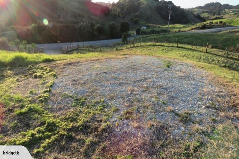 Photo of property in 289 Heatley Road, Whakapirau, 0583