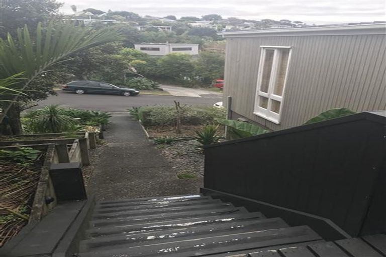 Photo of property in 6 Anchor Place, Beach Haven, Auckland, 0626