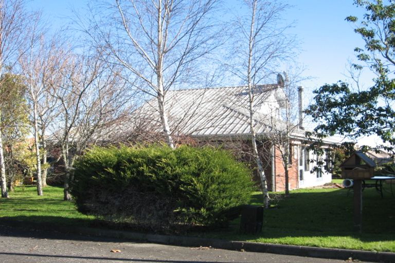 Photo of property in 16 Balmore Place, Wattle Downs, Auckland, 2103