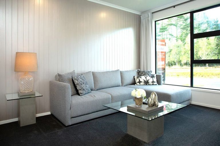 Photo of property in 31 Nobilo Road, Kumeu, 0810