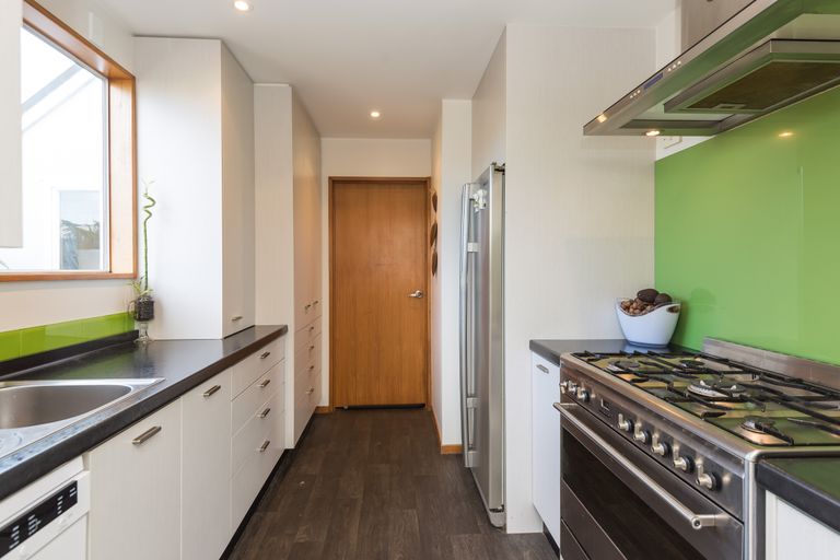 Photo of property in 1a Dulles Place, Papanui, Christchurch, 8053