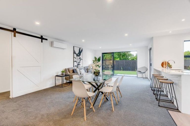 Photo of property in 26b Middlepark Road, Sockburn, Christchurch, 8042