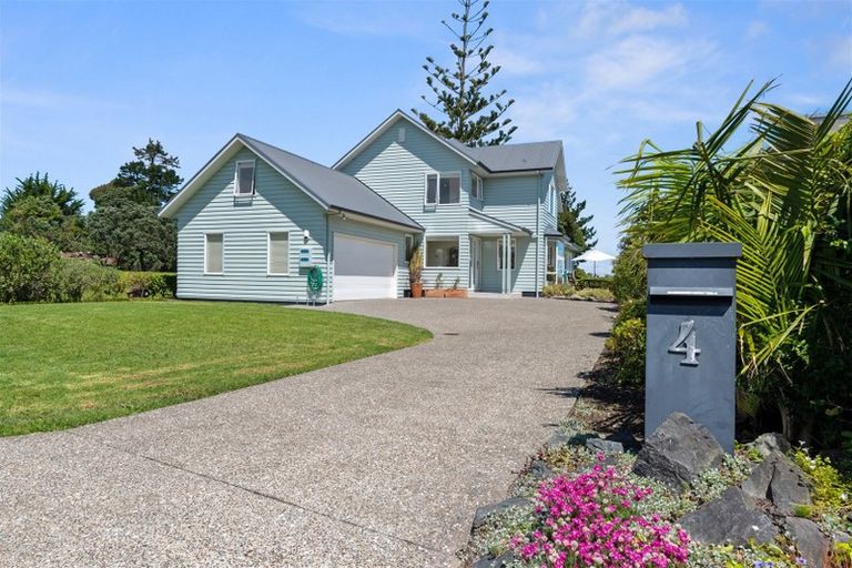 Photo of property in 4 East Point, Manly, Whangaparaoa, 0930