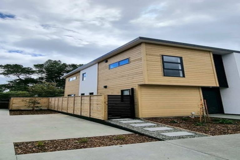 Photo of property in 9/240 Stokes Valley Road, Stokes Valley, Lower Hutt, 5019