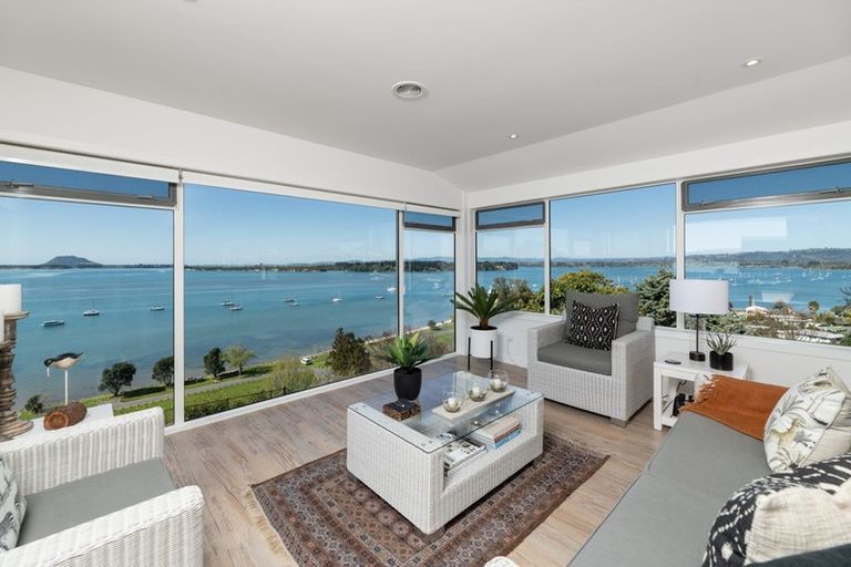 Photo of property in 69 Harbour View Road, Omokoroa, 3114