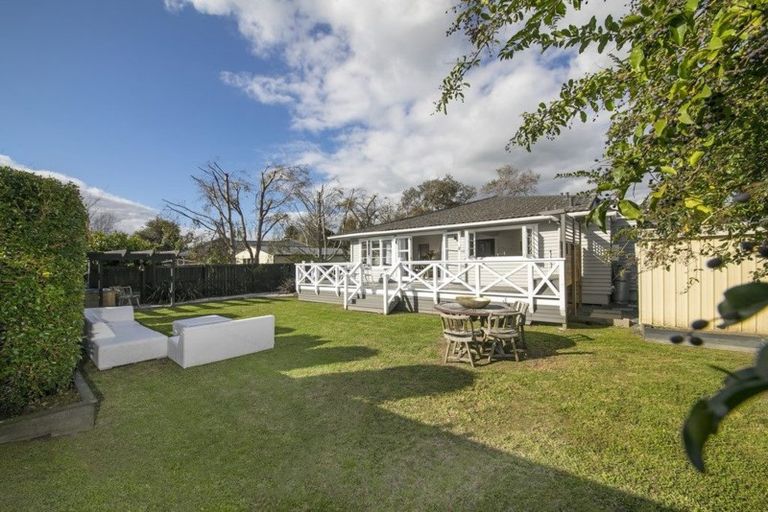 Photo of property in 2 Alice Street, Riverhead, 0820