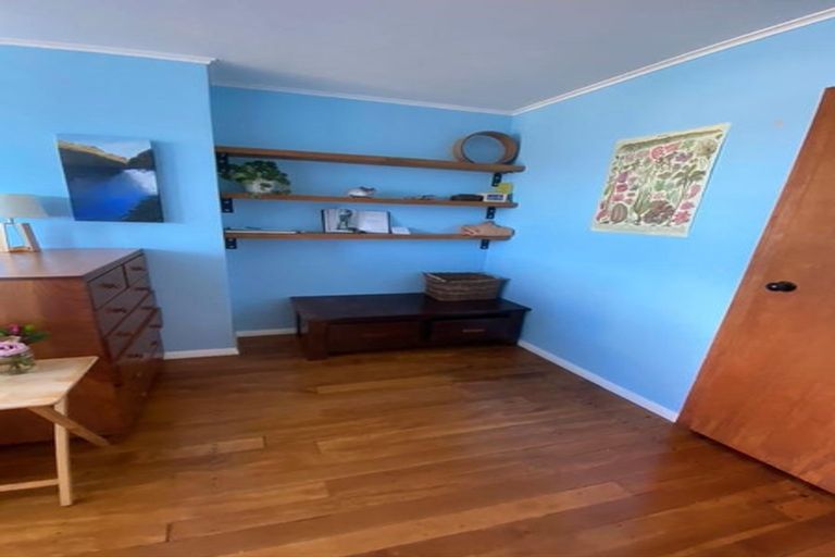 Photo of property in 19a Kekerenga Street, Strathmore Park, Wellington, 6022