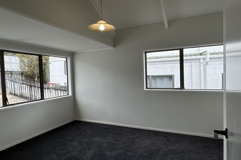 Photo of property in 29 Oteha Valley Road, Northcross, Auckland, 0632