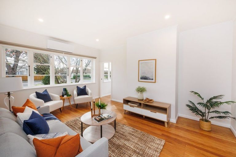 Photo of property in 260 College Street, West End, Palmerston North, 4412