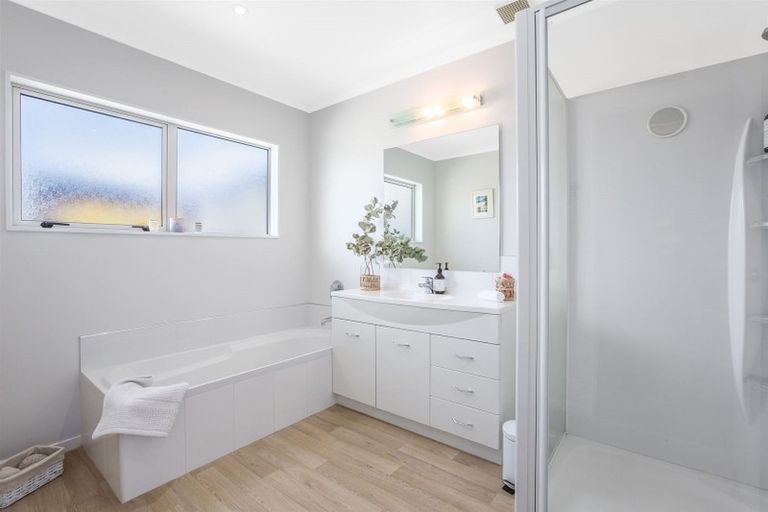 Photo of property in 7 Nelson Avenue, Aotea, Porirua, 5024