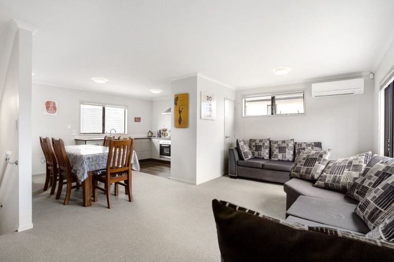 Photo of property in St Claire Village, 12/172 Mcleod Road, Te Atatu South, Auckland, 0610