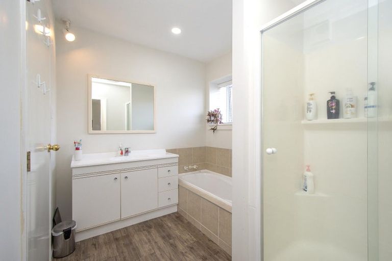 Photo of property in 33 Sylvia Street, Parklands, Christchurch, 8083