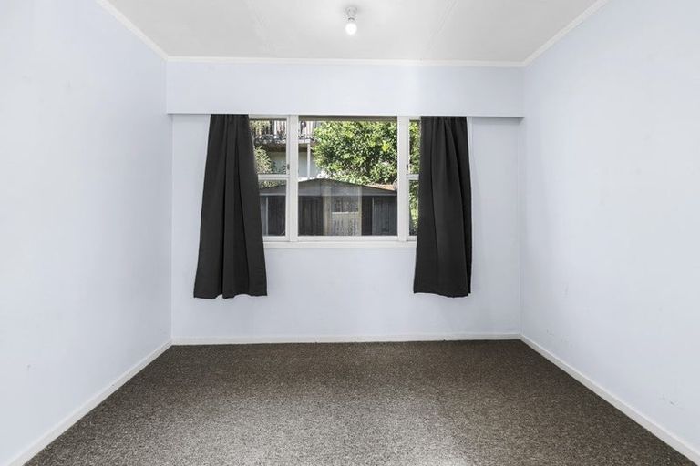 Photo of property in 3 Thames Street, Welbourn, New Plymouth, 4310