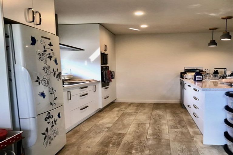 Photo of property in 49 Taioma Close, Papamoa, 3118