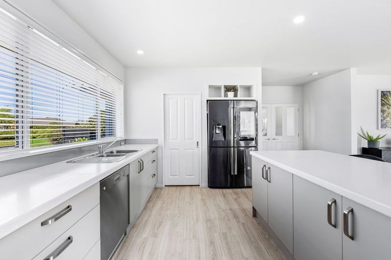 Photo of property in 9 Greenan Place, Doyleston, 7683