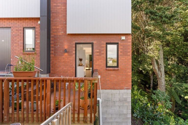 Photo of property in 10/72 Alfriston Road, Manurewa East, Auckland, 2102