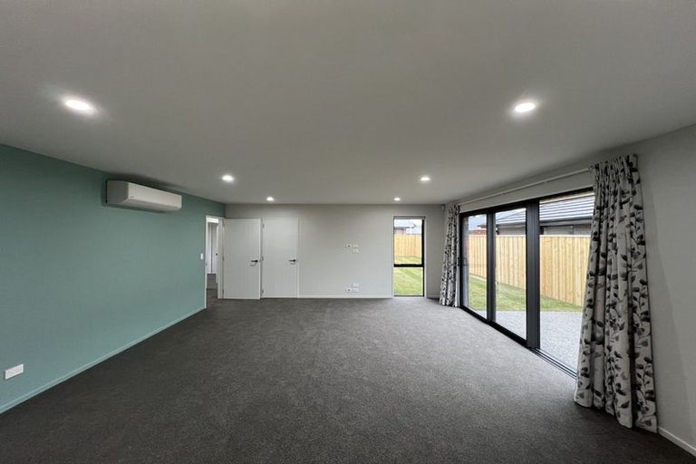 Photo of property in 35 Cousins Street, Woodend, 7691