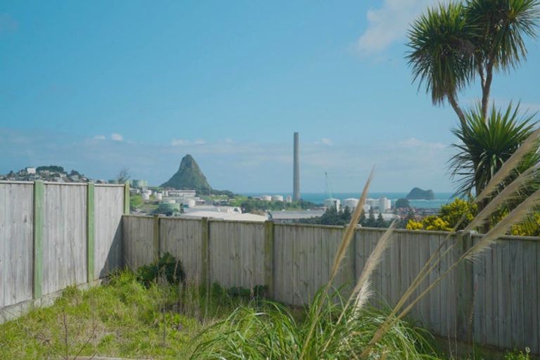 Photo of property in 5b Mission Street, Moturoa, New Plymouth, 4310