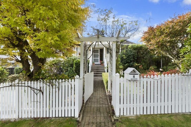 Photo of property in 4 Sunnyhills Avenue, Glenview, Hamilton, 3206