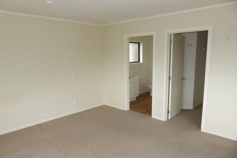 Photo of property in 16b Sim Street, Johnsonville, Wellington, 6037