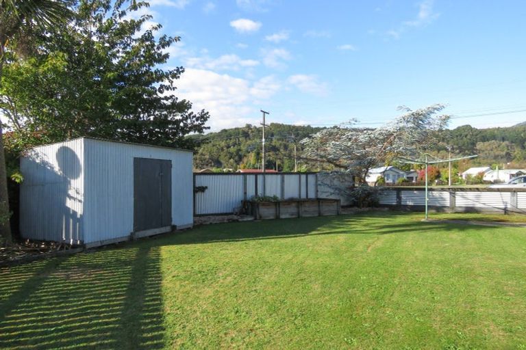 Photo of property in 77 Buller Road, Reefton, 7830