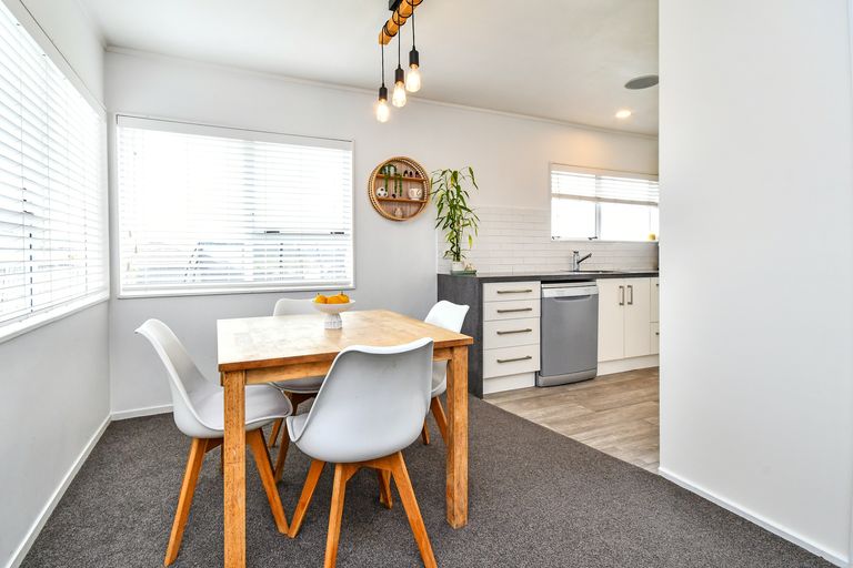 Photo of property in 6 Lorelei Place, Opaheke, Papakura, 2113