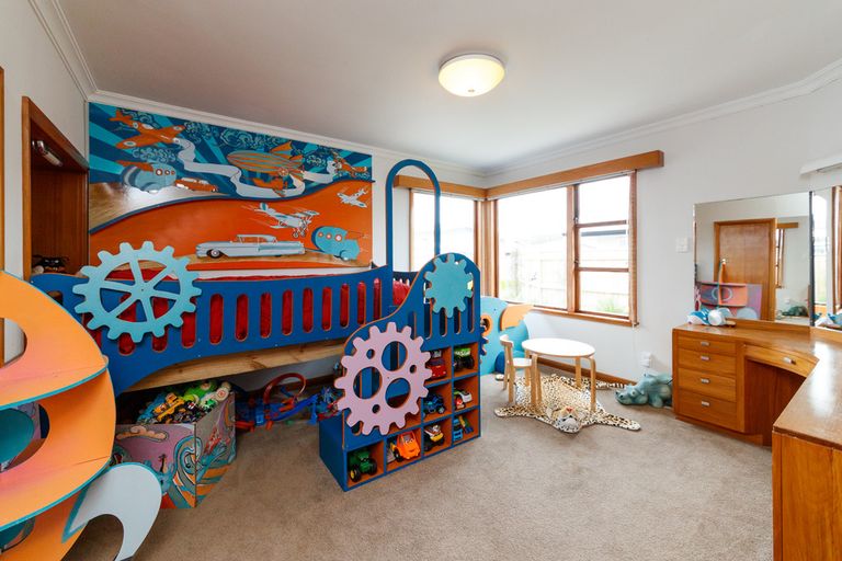 Photo of property in 69a Albert Street, Palmerston North, 4414