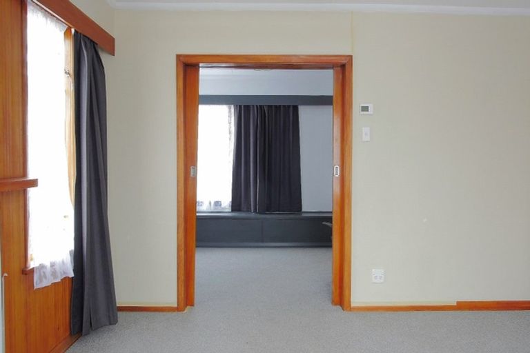 Photo of property in 1 Albert Street, Dannevirke, 4930