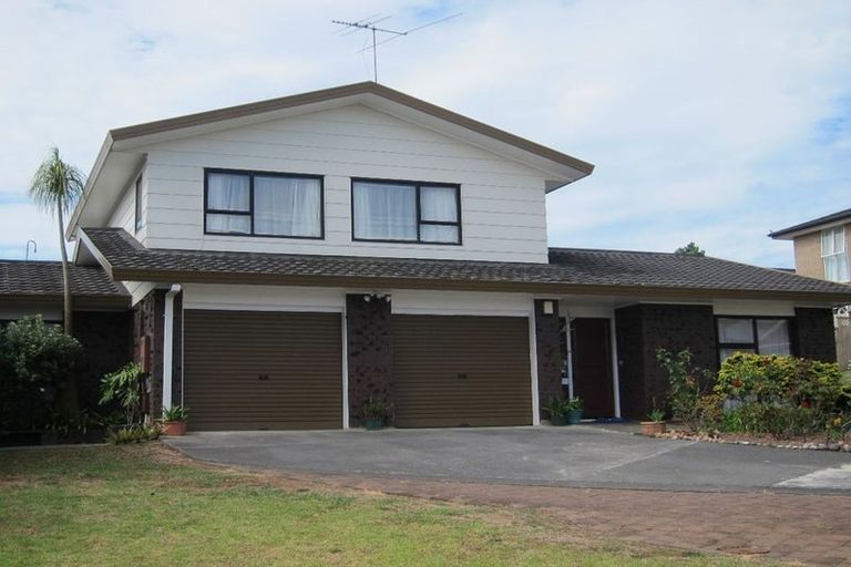 Photo of property in 10 Steeple Rise, Pakuranga, Auckland, 2010