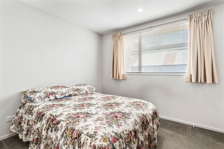 Photo of property in 2/21 Hei Hei Road, Hei Hei, Christchurch, 8042