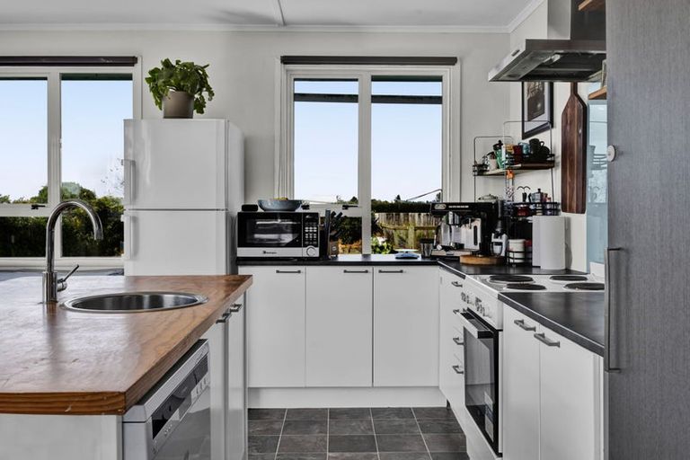 Photo of property in 7 Flint Road West, Stratford, 4332