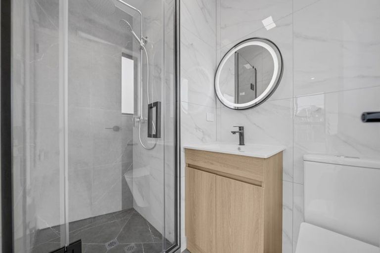 Photo of property in 1 Te Kaapia Road, Papakura, 2110