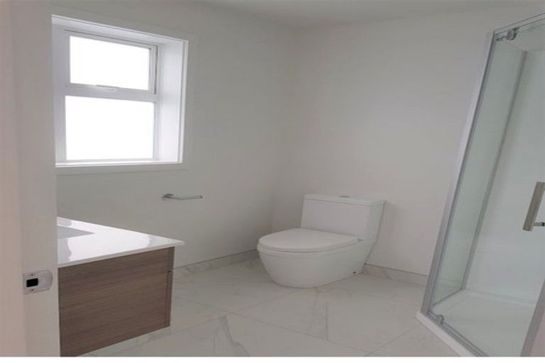 Photo of property in 42 Pateke Drive, Kenepuru, Porirua, 5022