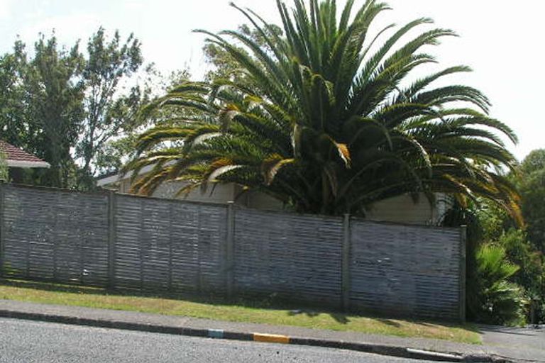 Photo of property in 26 Nutsey Avenue, Northcote, Auckland, 0627