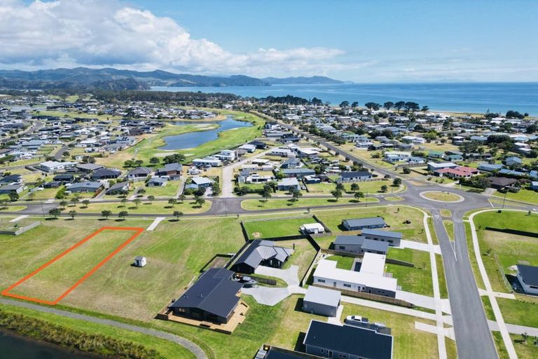 Photo of property in 334 Harbour Drive East, Matarangi, Whitianga, 3592