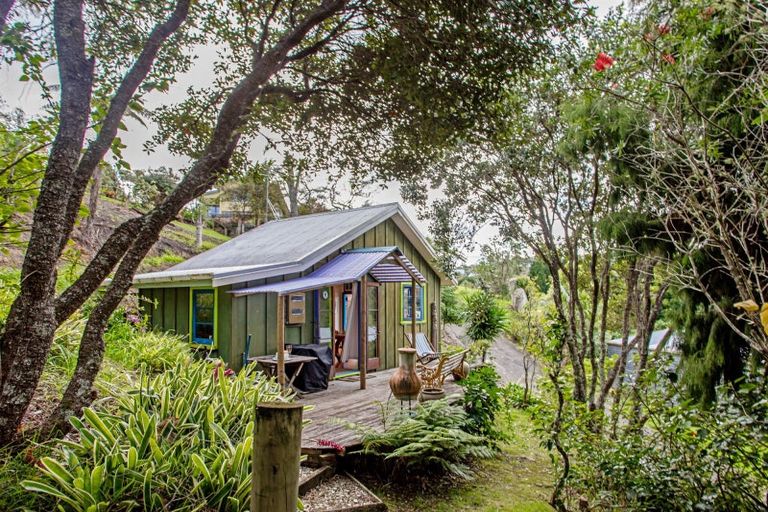 Photo of property in 24 Florance Avenue, Russell, 0202