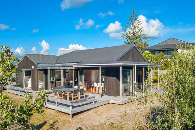 Photo of property in 15 Kitty Frazer Lane, Omaha, 0986