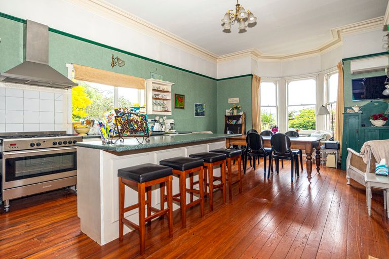 Photo of property in 100 North Street, Seaview, Timaru, 7910