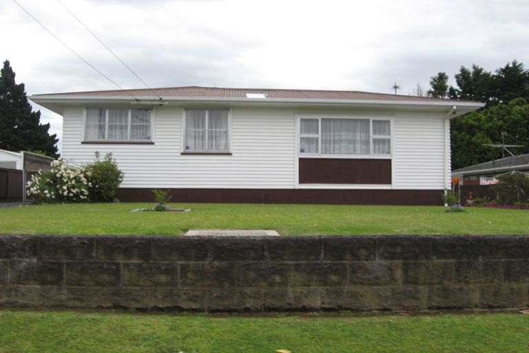 Photo of property in 19 Jordan Road, Mangere, Auckland, 2022