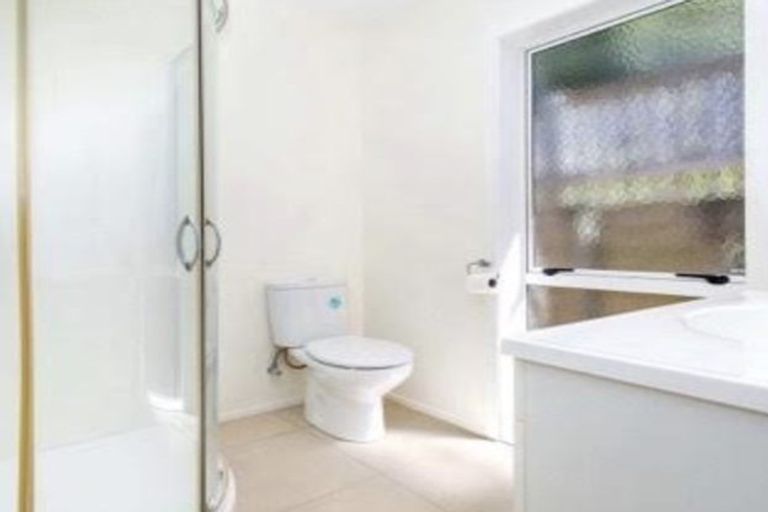 Photo of property in 9 Tararua Close, Aotea, Porirua, 5024